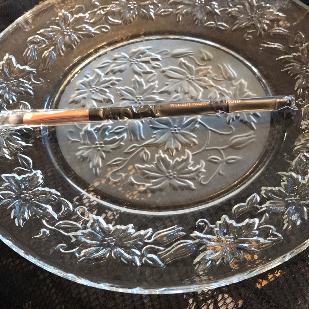 MOTD Pigment Packer Brush NWOT